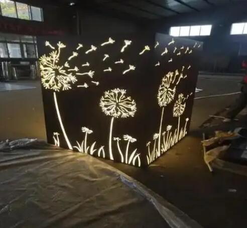 临泽耐候钢灯箱
